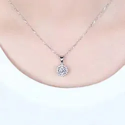 18k White Gold Moissanite Necklace 1ct Center Stone