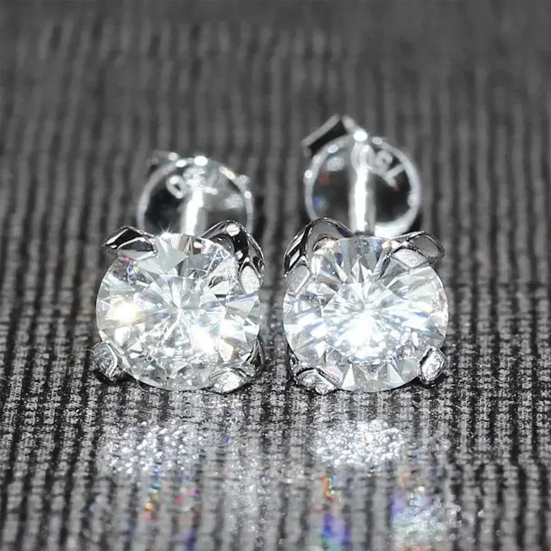 18k White Gold Moissanite Stud Earrings 1ctw