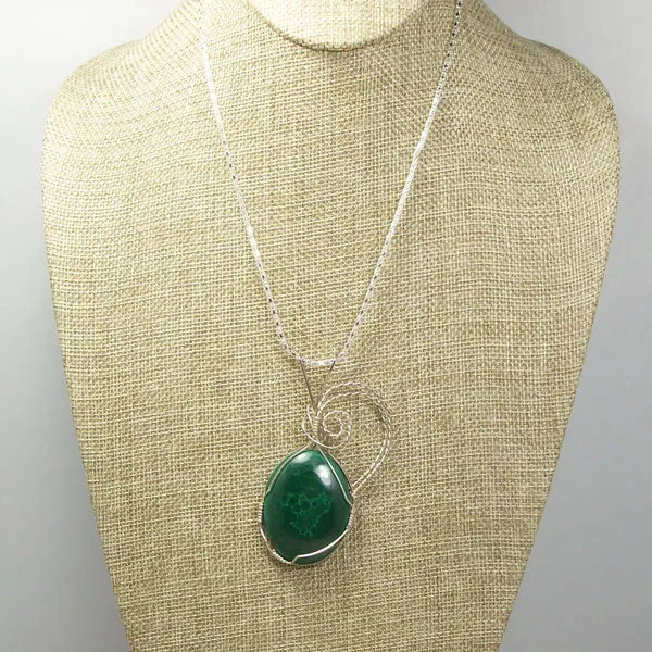 Hadda Malachite Cabochon Pendant Necklace