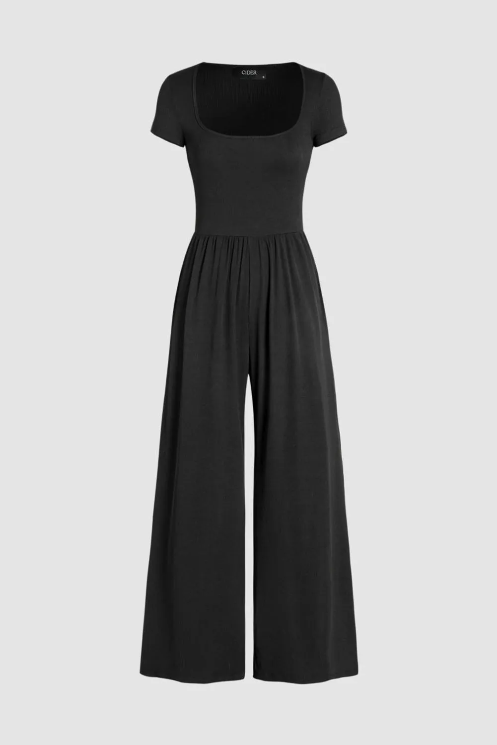 Jumpsuit mit eckigem Ausschnitt und weitem Bein, kurzärmlig