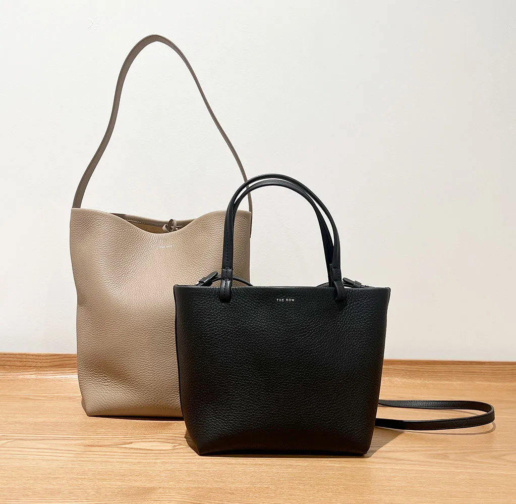 Park Small Tote Grained, Black